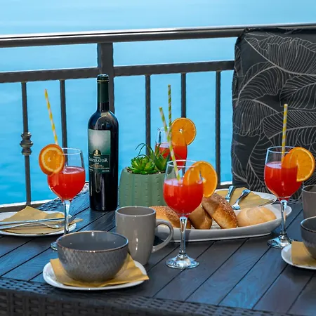 Seaview Nives Apartamento *