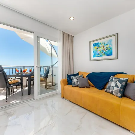 Seaview Nives Apartman *
