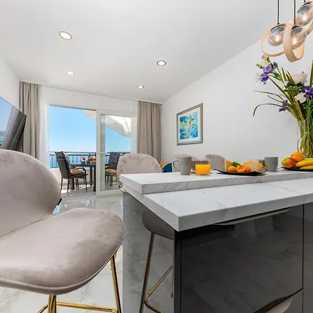 Seaview Nives Apartman Brela