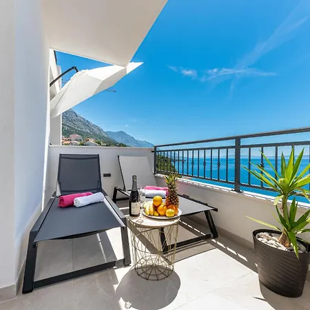 Seaview Nives Apartman *