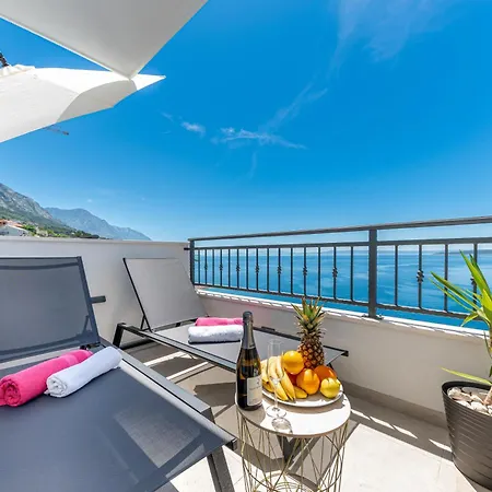 Seaview Nives