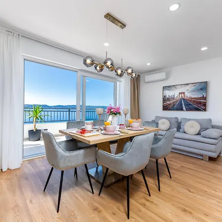 Seaview Nives * Brela