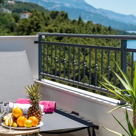 Seaview Nives