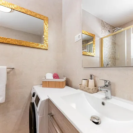 Seaview Nives Apartman Brela