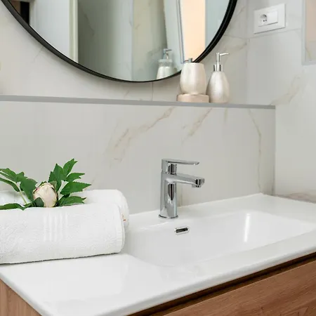 Seaview Nives Apartman
